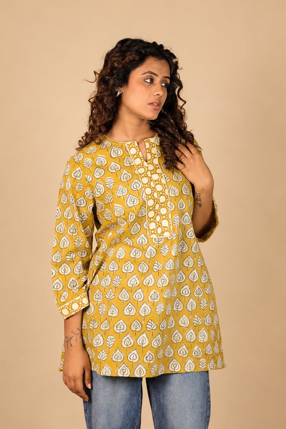 AIRA KURTI WITH FRONT NECK SLIT-DUAL PRINT