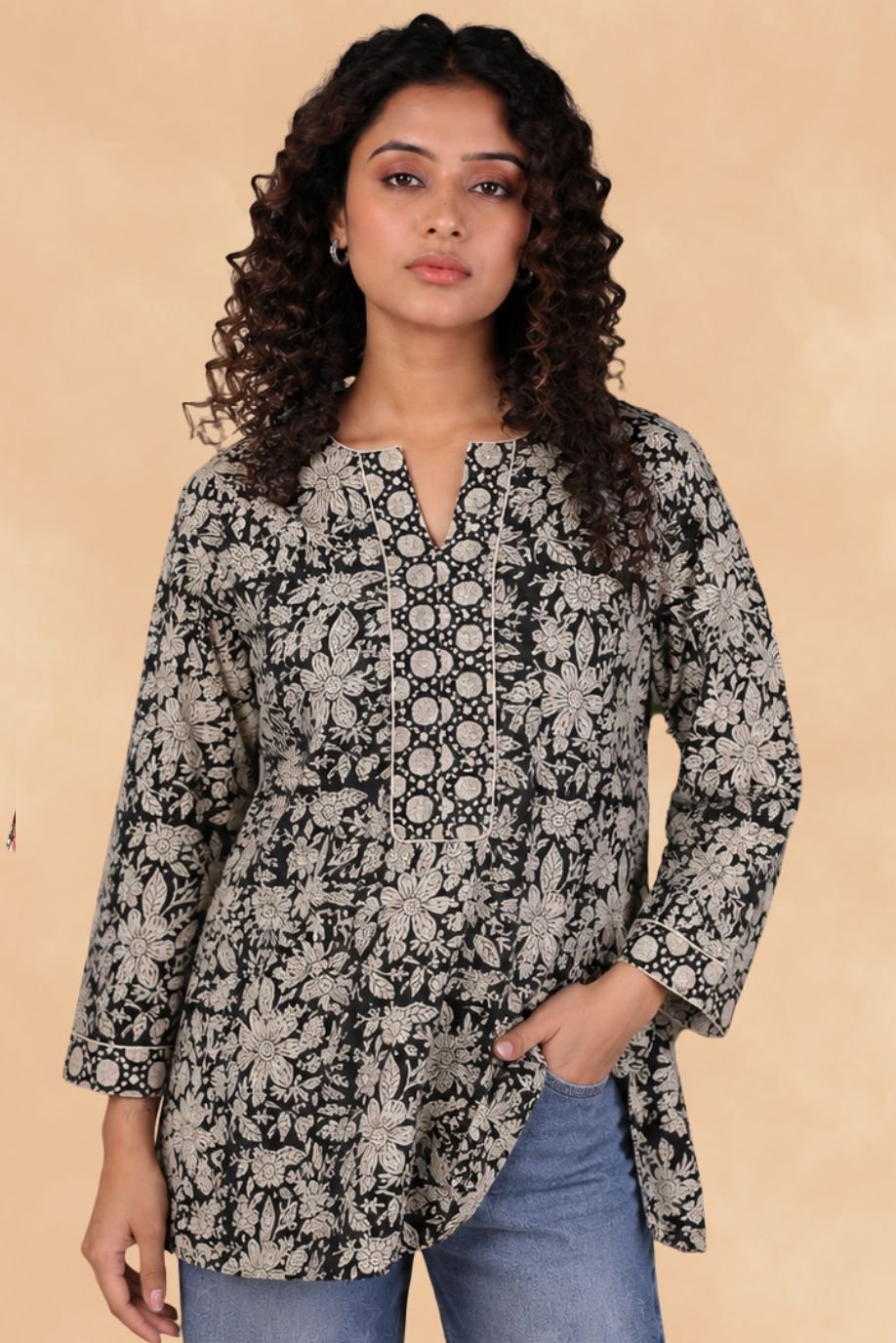 AIRA KURTI WITH FRONT NECK SLIT-DUAL PRINT