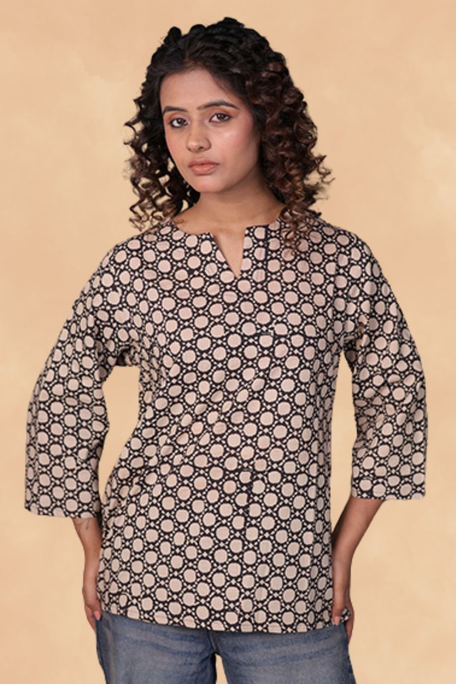 AIRA KURTI WITH FRONT NECK SLIT-POLKA