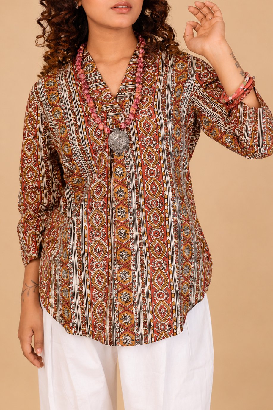 AABHA TUNIC WITH FRONT PLEATS & V NECK